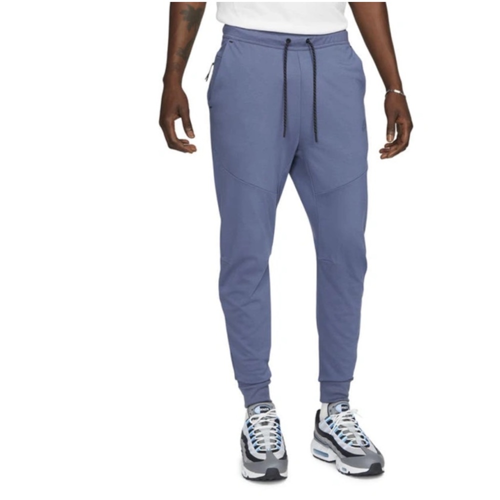 Nike Sportswear Tech Fleece Pants Joggers in Marine Blue/Black Men’s Size M